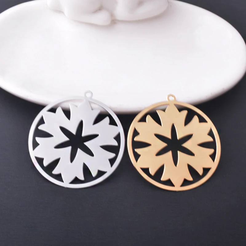 20 Stück AB9335 Messing-Schmuckanhänger in Form von Schneeflocken und Blättern, bemalte Weihnachtsanhänger, DIY-Accessoires für Damenohrringe – Detail 15