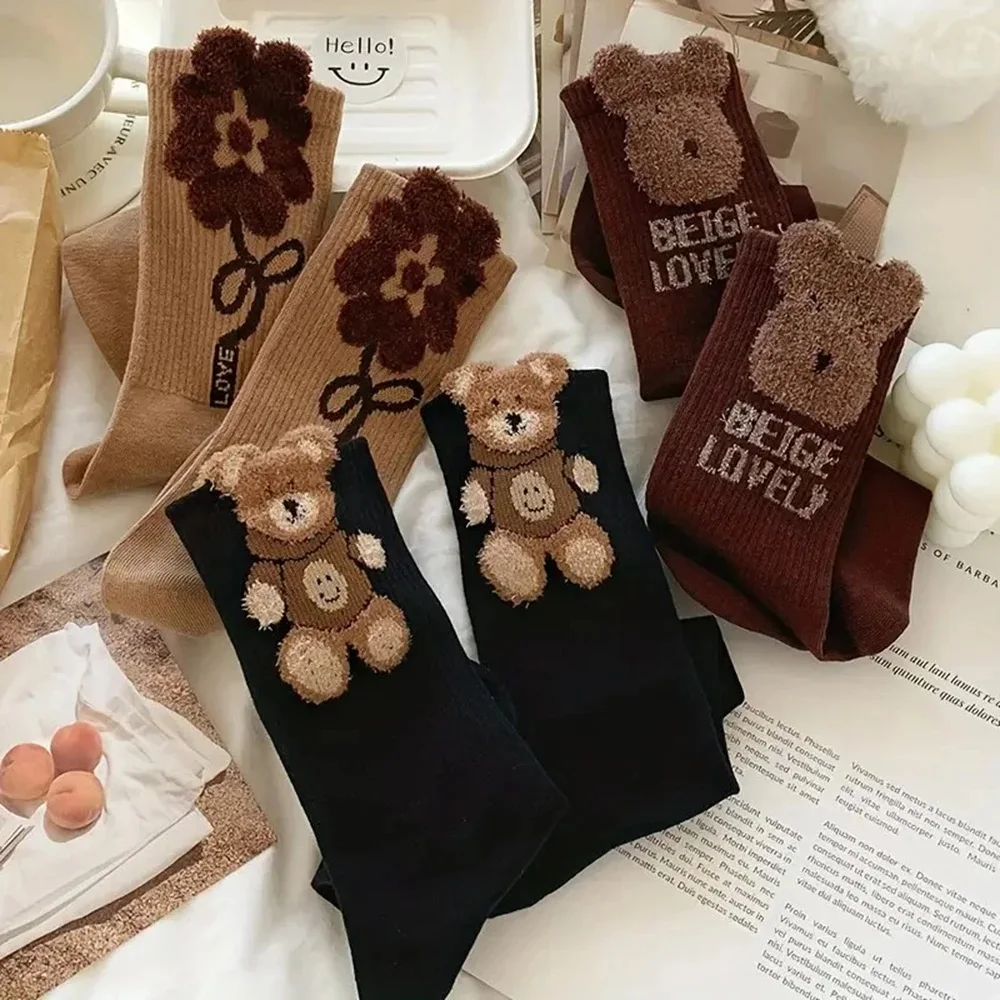 3 Pairs Women Spring Autumn Cartoon Bear Pattern Mid Tube Socks Fashionable Letter Printing Soft Comfortable Casual Socks - view 3