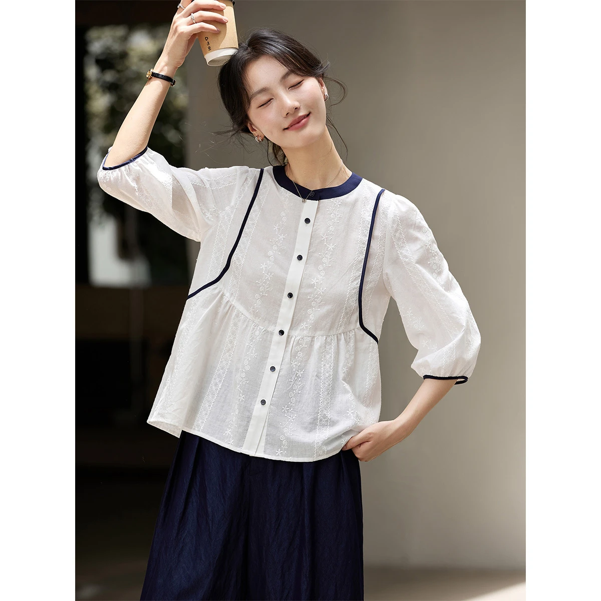 

VIMLY French Women Cotton Shirt 2025 Autumn Casual Embroidery Jacquard O-neck Shirts Three-quarter Puff Sleeve Blouses A2922