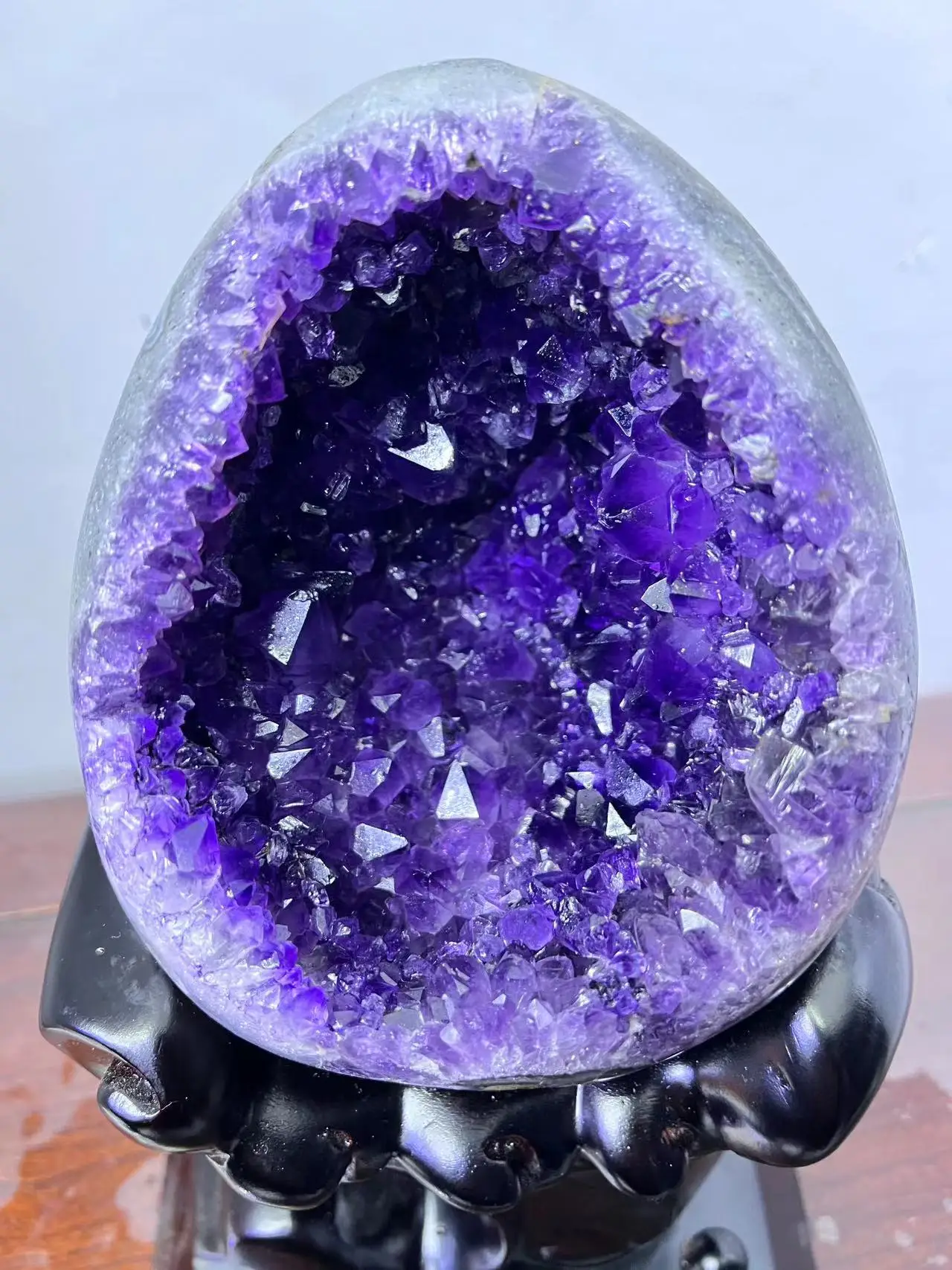 Natural Dinosaur Egg Amethyst Crystal Cave Quartz Crystal Repair Bracket