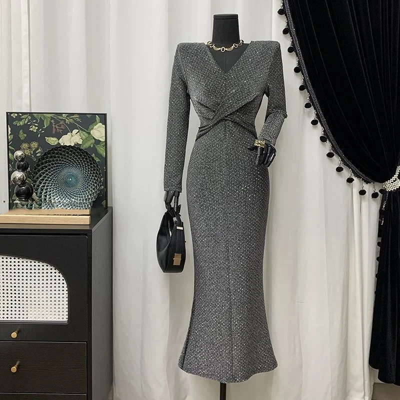 2026 autumn winter  High end banquet Fashion long coat for women tweed Noble Trend woolen lady coats Embroidered relief flower