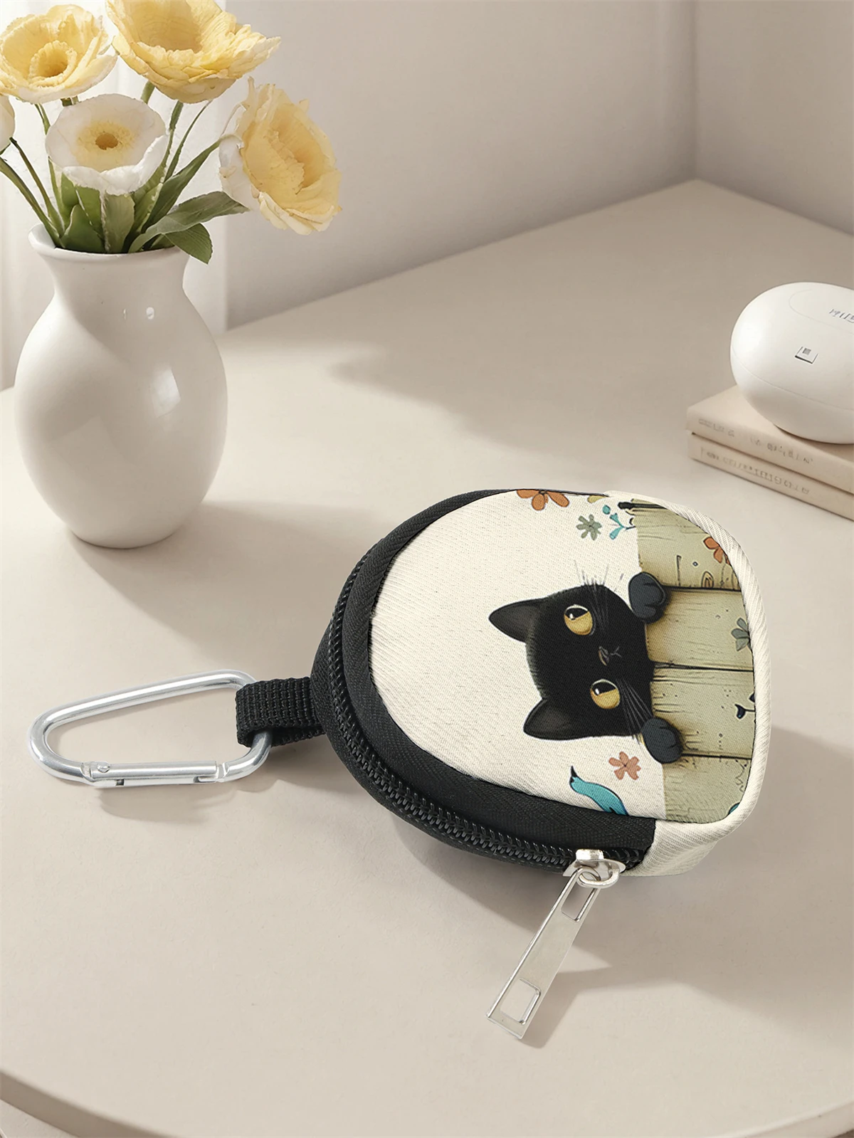 محفظة صغيرة مطبوعة بنمط قطة سوداء، حقيبة تغيير بسحاب مع مشبك خطاف، حقيبة مفاتيح لسماعات الرأس، مناسبة للرجال والنساء #4