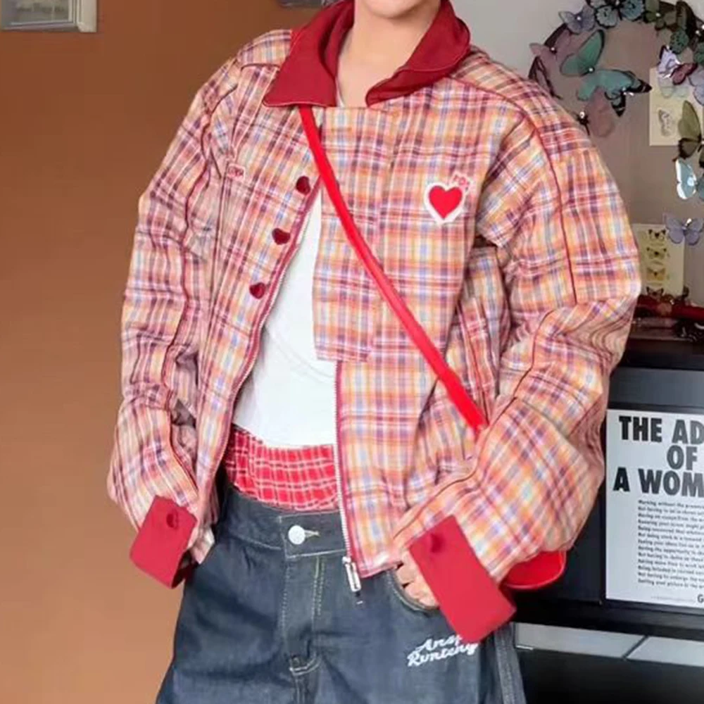 

Куртка женская в стиле китайского Нового года, американский ретро-стиль, красная, в клетку, короткая, с дизайнерским акцентом, в национальном стиле, уличная, милый и дерзкий стиль, с отложным воротником