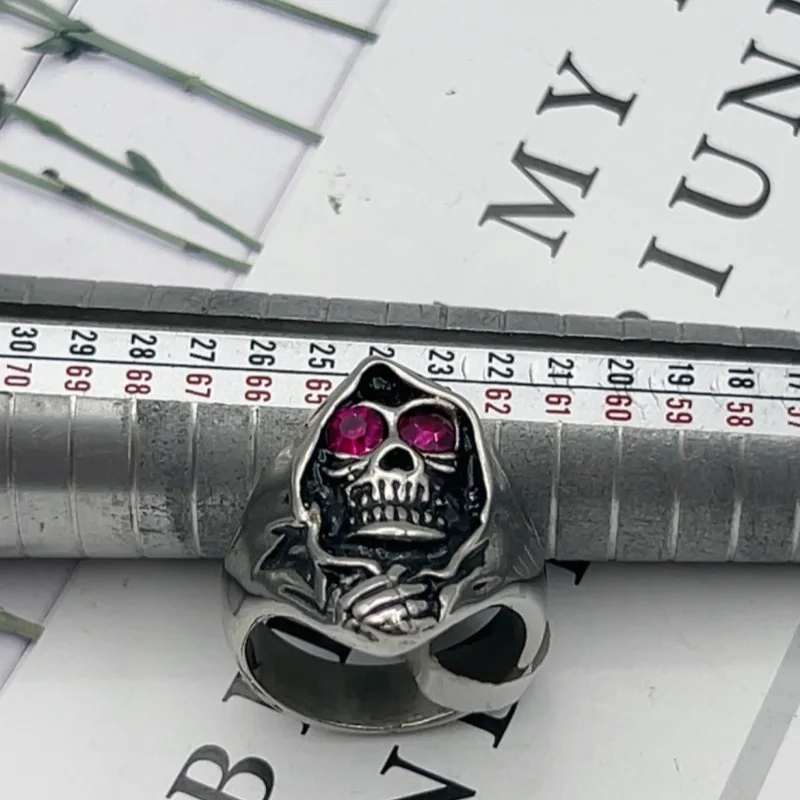 Personality Muerte Our Lady of Holy Death Stainless Steel Skull Ring Red Zircon Eyes Grim Reaper Mexican Style Men's Jewelry