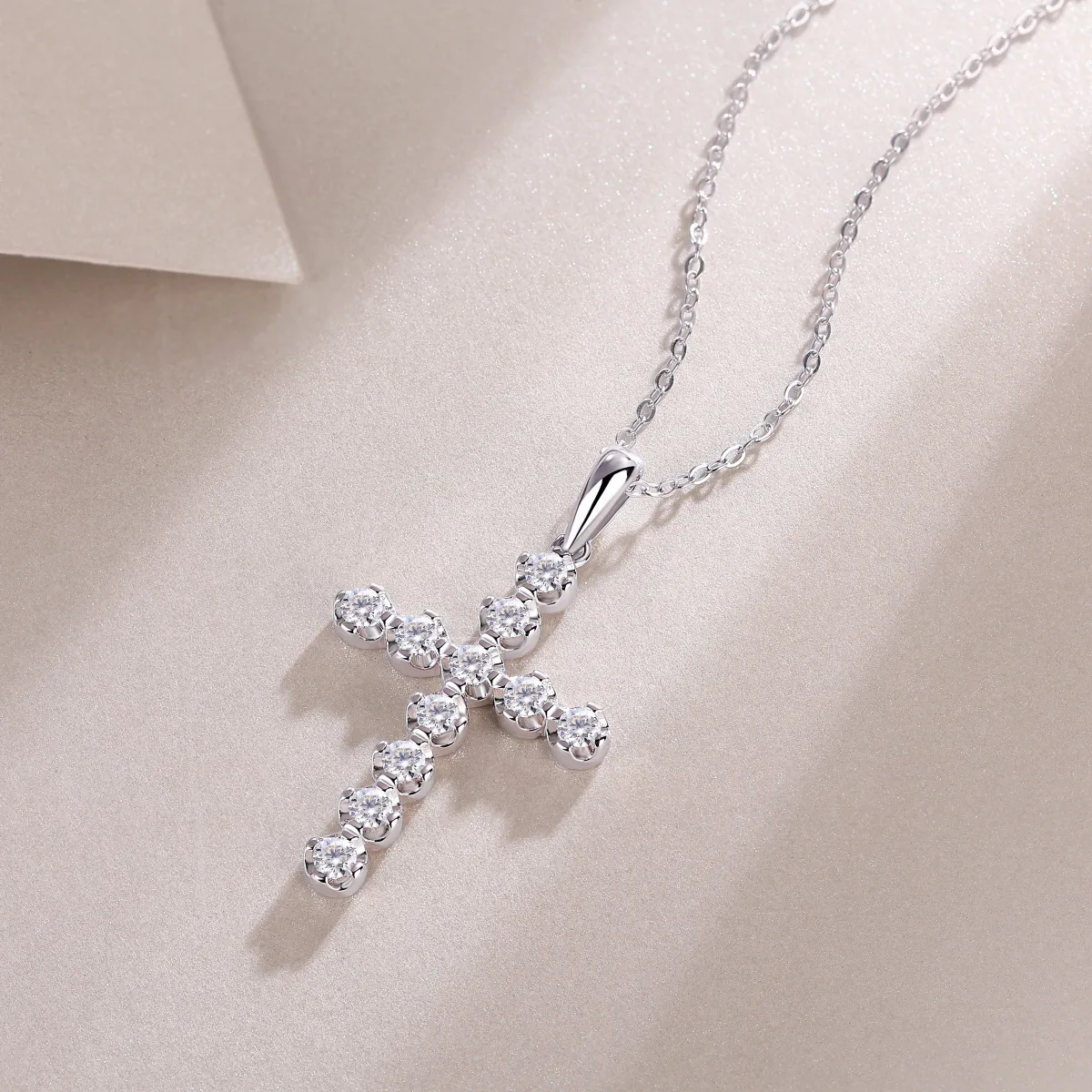 S925 silver necklace, pendant, free chain, live cross-border hot-selling silver jewelry, spot cross collarbone chain, sent on be