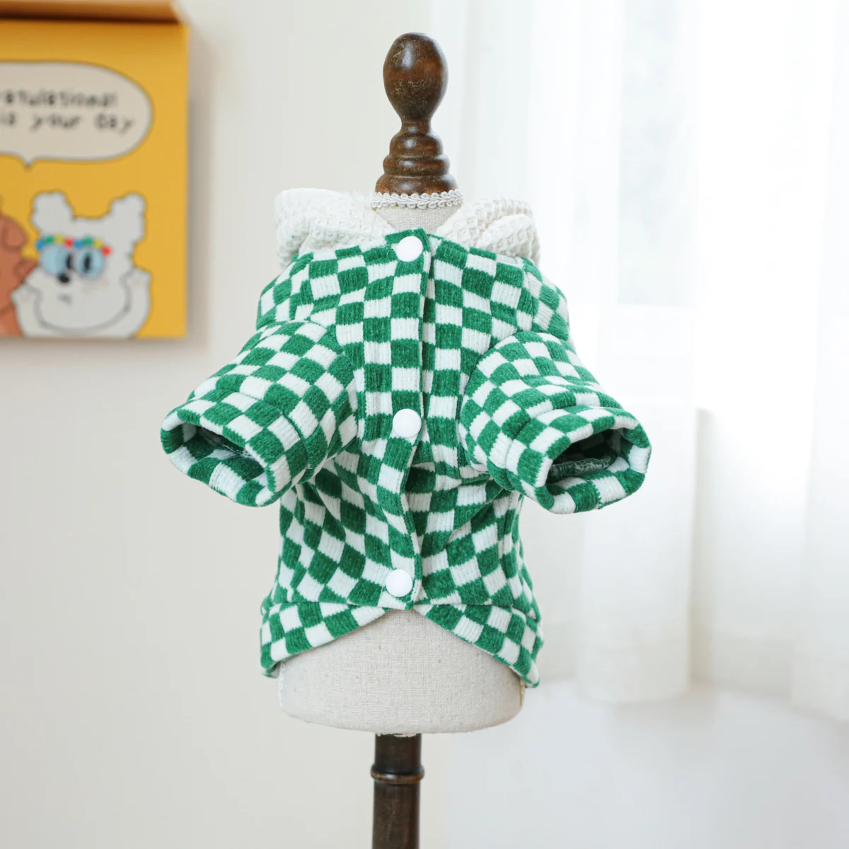 1PC Pet clothing Dog Cat Spring and Autumn green and white style California hat coat suitable for small and medium-sized dogs