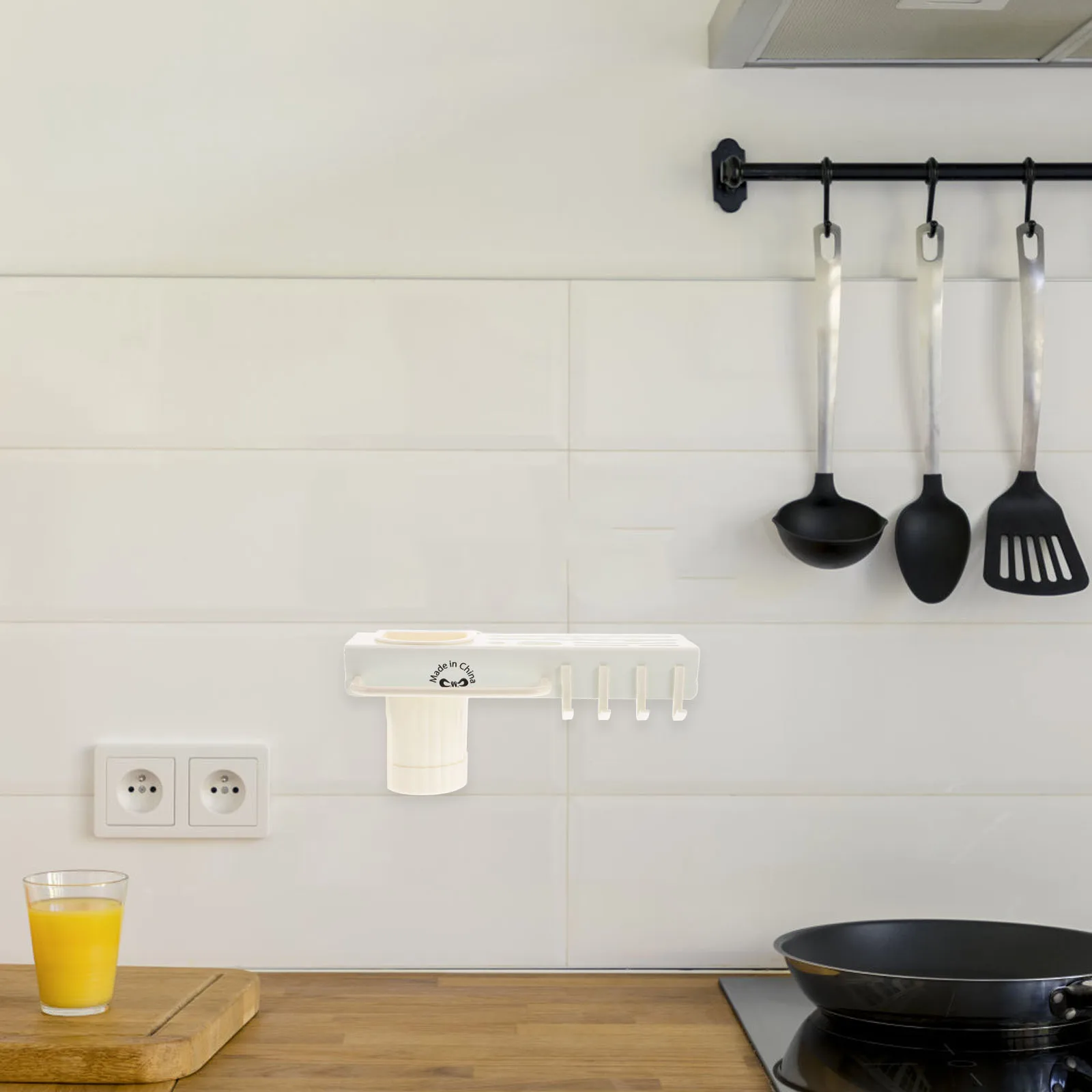 

Multifunctional Kitchen Storage Mounted Hanging Pan Utensil Holder Yellow Chopsticks Rack Large Utensil Holder