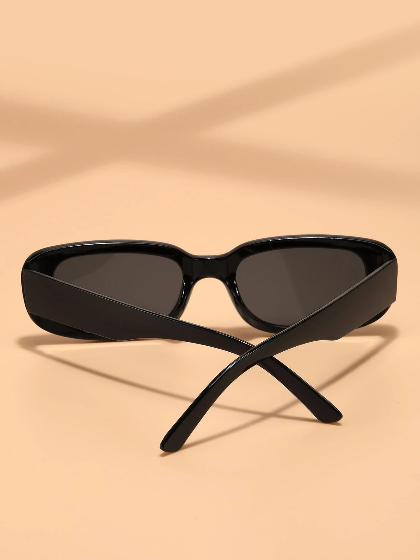 Black Rectangular M…