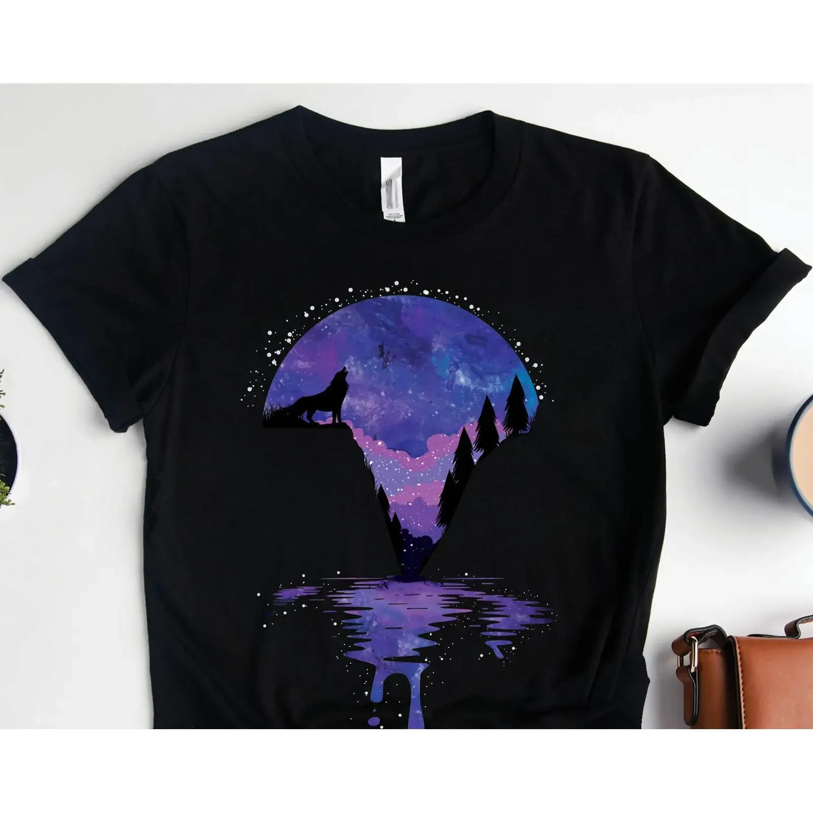 Howling Wolf and Moon T Shirt Art Nature Camping Landscape s vintage Washed graphic Stretched Top For Everyday Wear Stylish