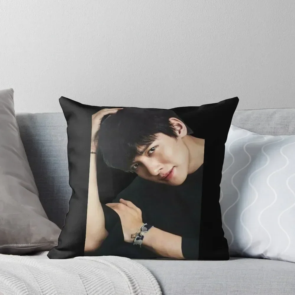 

Ji chang wook Throw Pillow sleeping pillows Pillow Case Christmas Luxury Room Decorative Cushions autumn pillowcase pillow