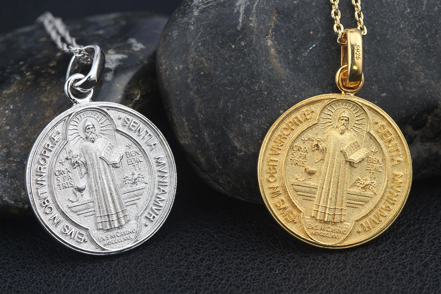 Saint Benedict Medal Necklace Catholic Talisman Pendant Protection Jewelry for Men or Women