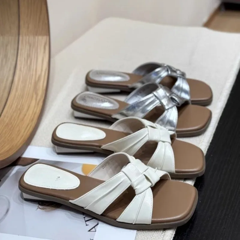 

Новые летние сандалии с перекрестными ремешками на квадратном каблуке, с открытым носком, на мягкой нескользящей подошве