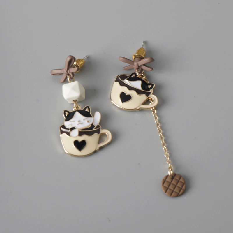 Creative Alice Cute Cat Little Rabbit Playing Card Earstuds Cartoon Character Bow Asymmetric Tassel Earrings girl gift