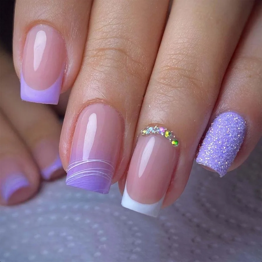 

Purple Pr on Nails Medium Square Fake Nails French Tip with Glitte Rhinestone Glue on Nails Glossy Full Cover Artificial Acryli
