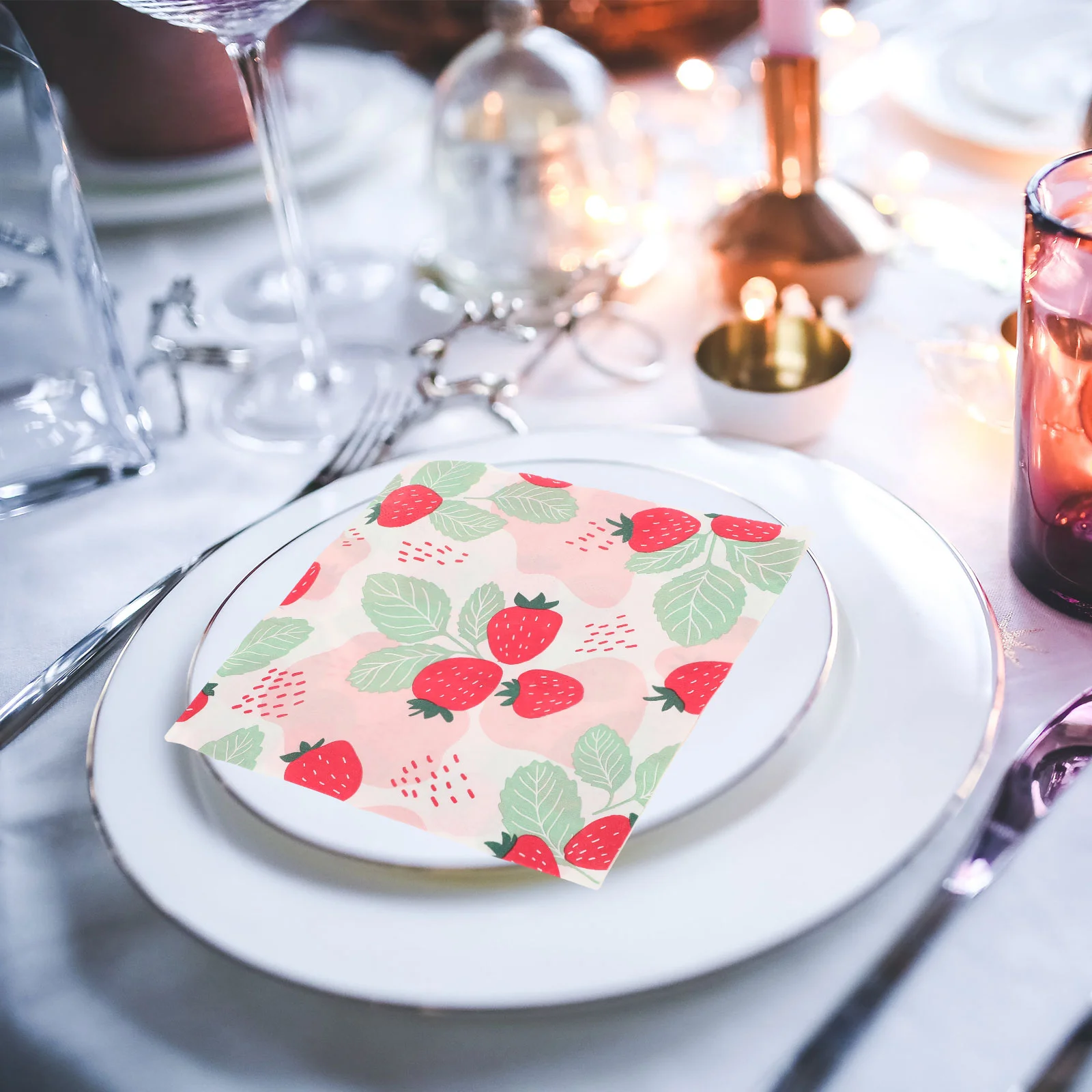 20 Sheets Creative Strawberry Printing Napkin Disposable Paper Napkins Party Supplies for Party Banquet Daily Use