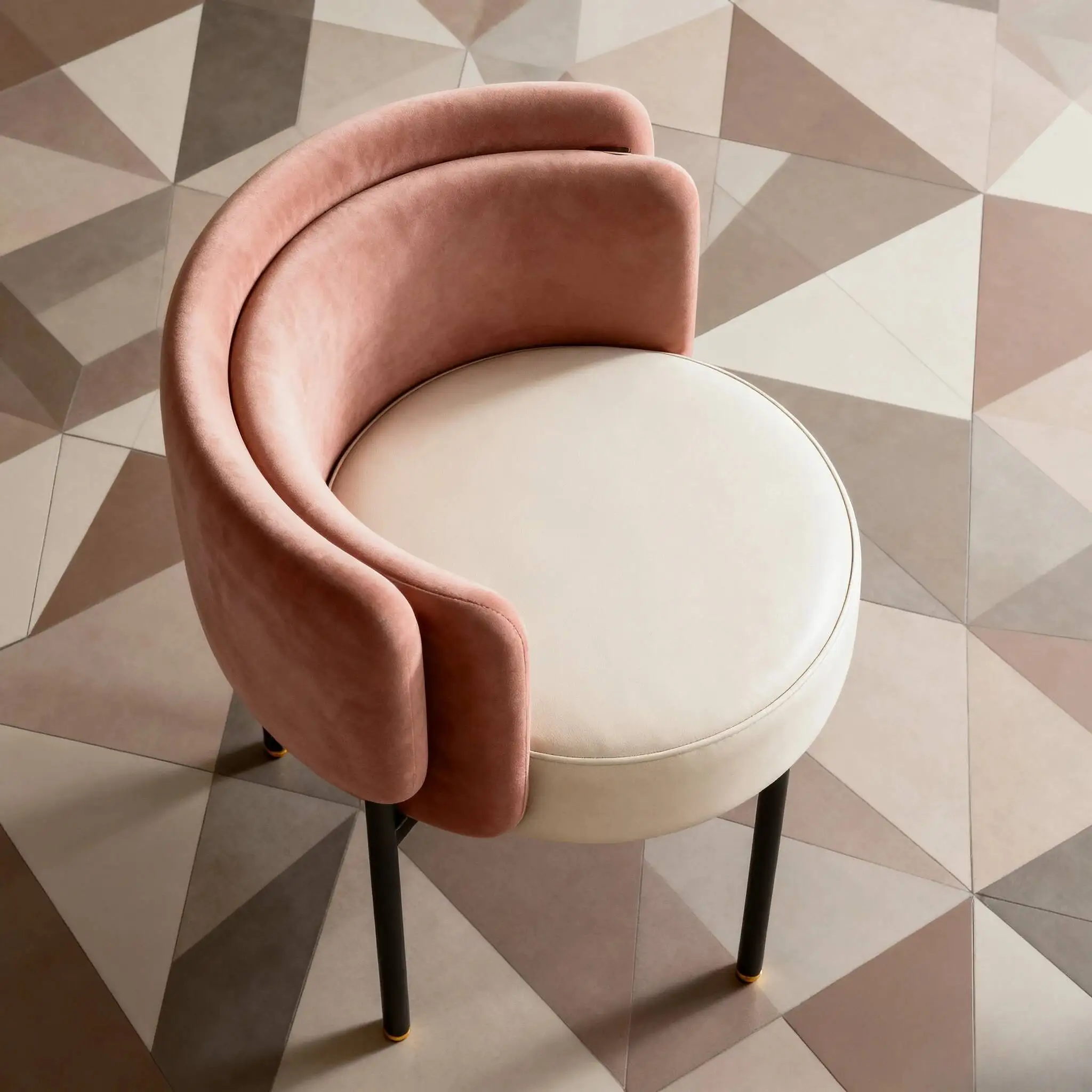 غرفة نوم بسيطة المنزلية كرسي قابل للطي البلاستيك المحمولة المطبخ مسند الظهر البراز ضوء كرسي التجميل فندق مطعم كرسي #2