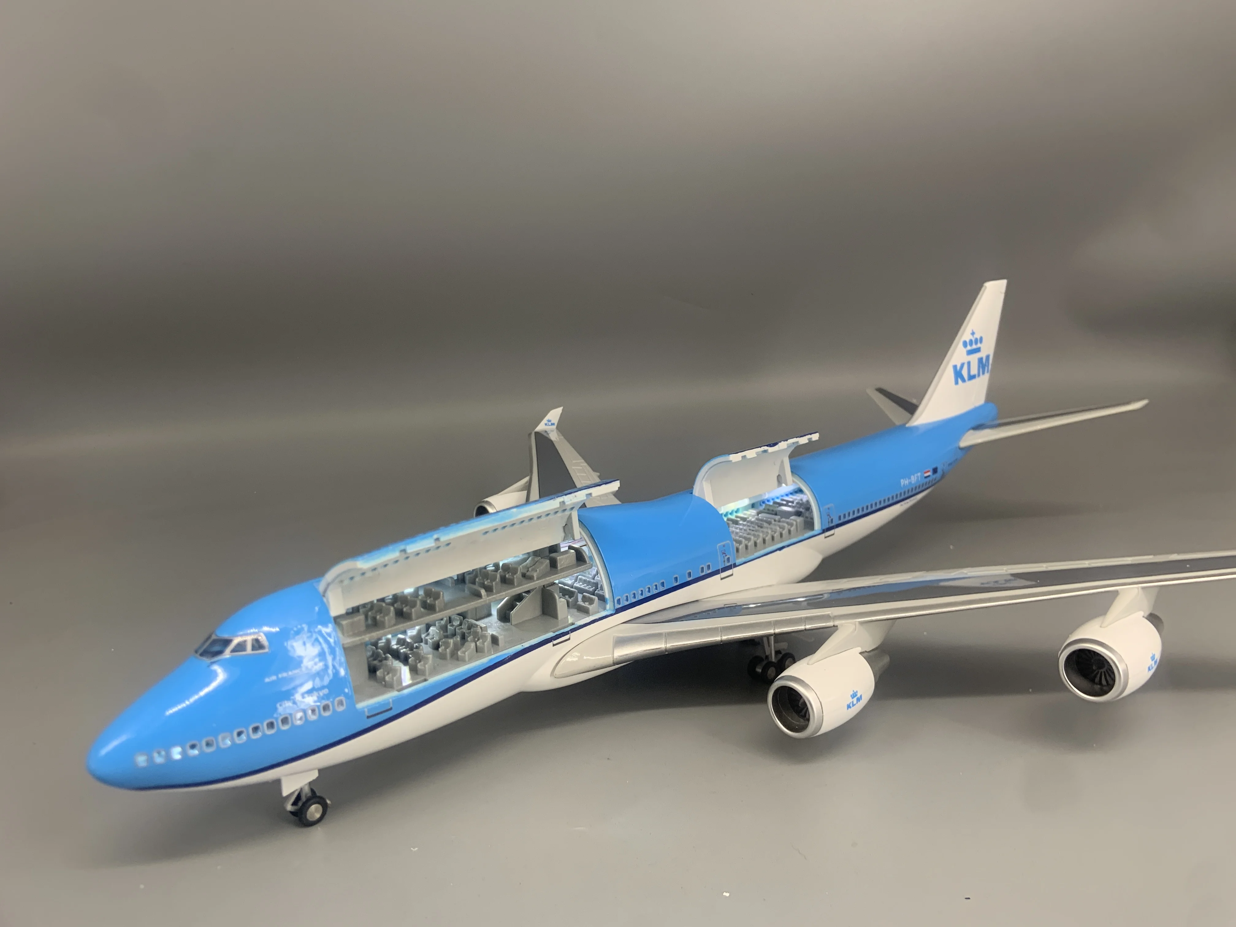 NEW 747 KLM Royal Dutch Airlines Aircraft Airplane Model 47cm Resin Collection Diecast plane Hatches Can Be Opened