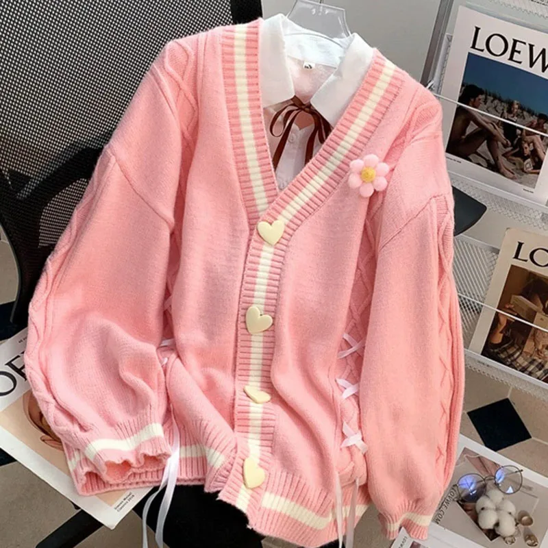 Cardigan lavorato a maglia con fiori carini in stile giapponese da donna stile preppy Kawaii design con cinturino incrociato maglione abbottonato abbigliamento invernale donna