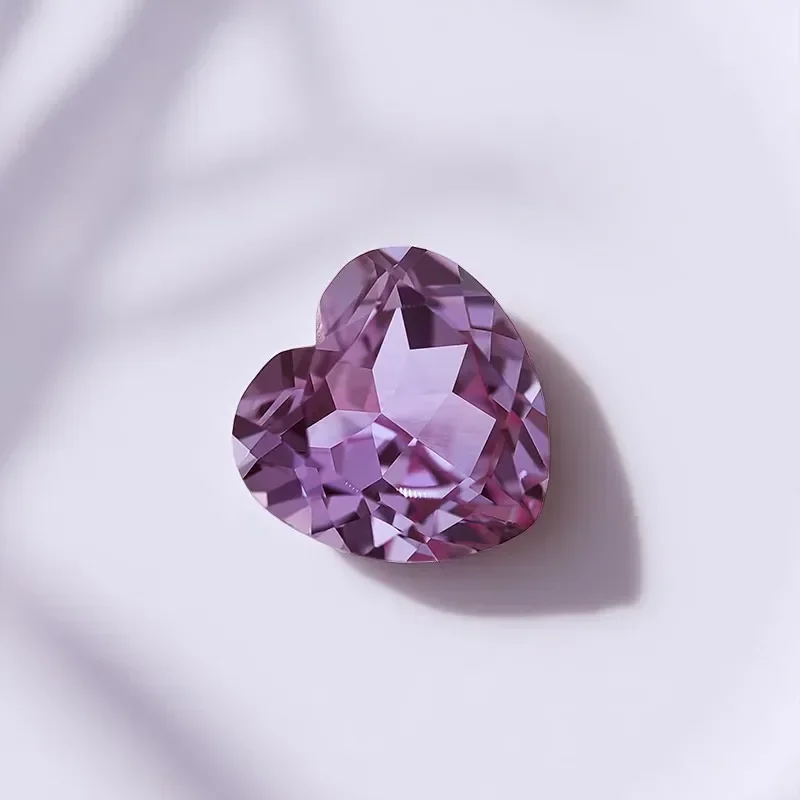 

Heart Shape Color Change Lab Grown Alexandrite Gemstones For Jewelry Making Optional Certificates
