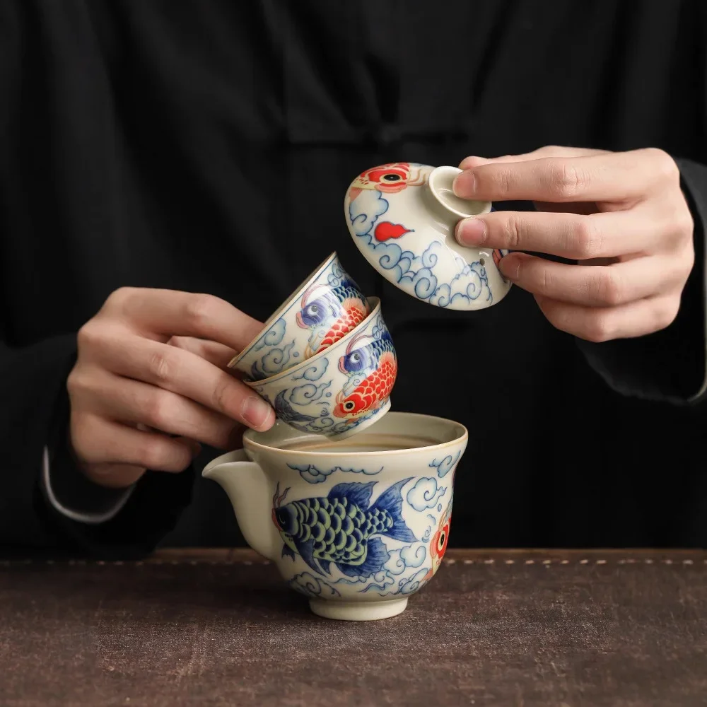 Ceramic Arowana Anti-scalding Hand-covered Bowl Tea Cup Tea Bowl with Filter High-end Kung Fu Tea Set Luxury Gift Hand-held Pot