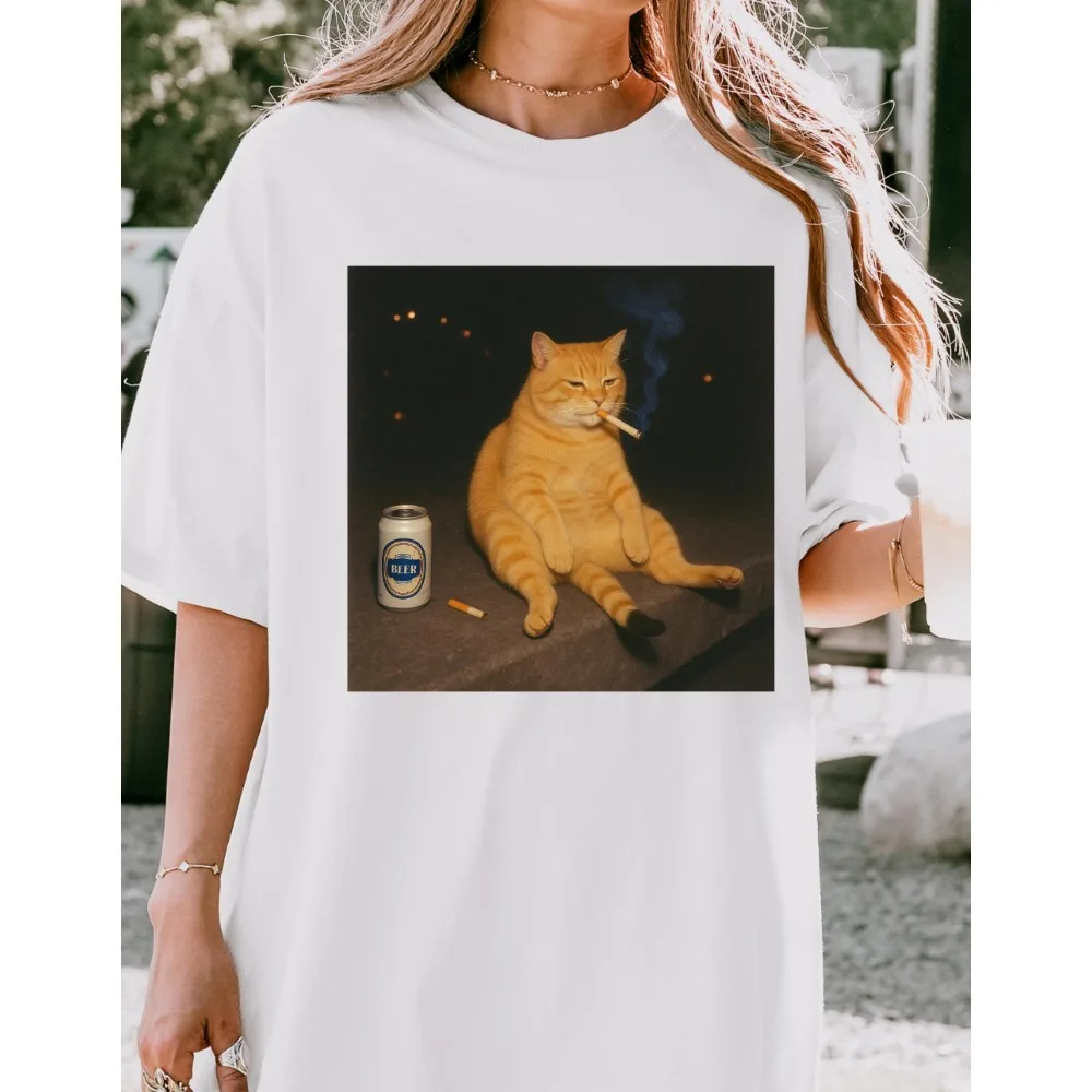

Retro-style fun smoking cat emoji T-shirt, a gift T-shirt for cat lovers, a joke Tfor Generation Z, a silly and funny kitten.