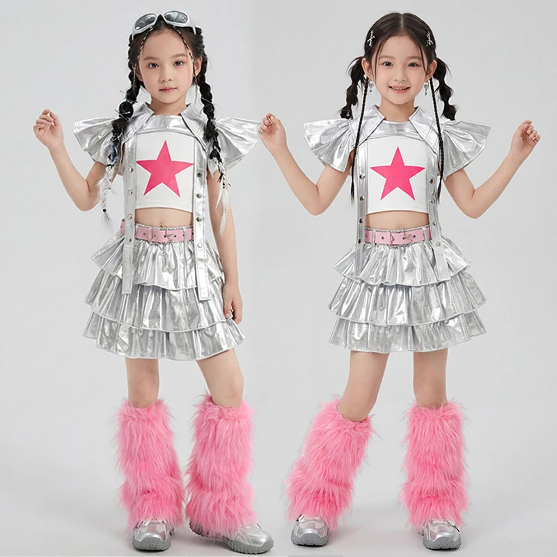 

Детский джазовый танцевальный костюм 2026: Новая одежда для выступлений в стиле K-pop, сценический наряд для девочек, укороченный топ, серебряная юбка, уличная мода 5463