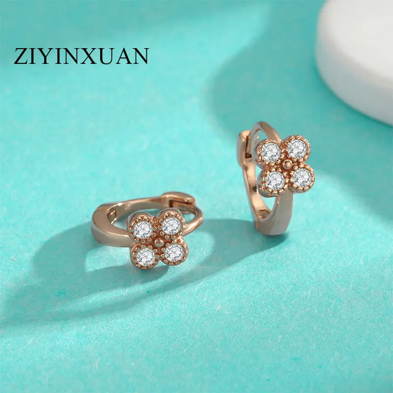 

S925 Sterling Silver Moissanite Ear Buckle Clover White Gold Champagne Gold Ear Buckle Fashion Versatile Light Luxury Earrings