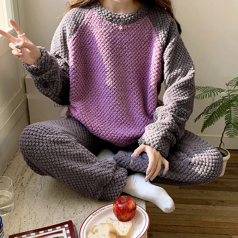 

Female Pajamas Homewear Women's Thickened Coral Fleece Round Neck Loose Keep Warm Autumn Winter Loungewear Keep Warm Outerwear