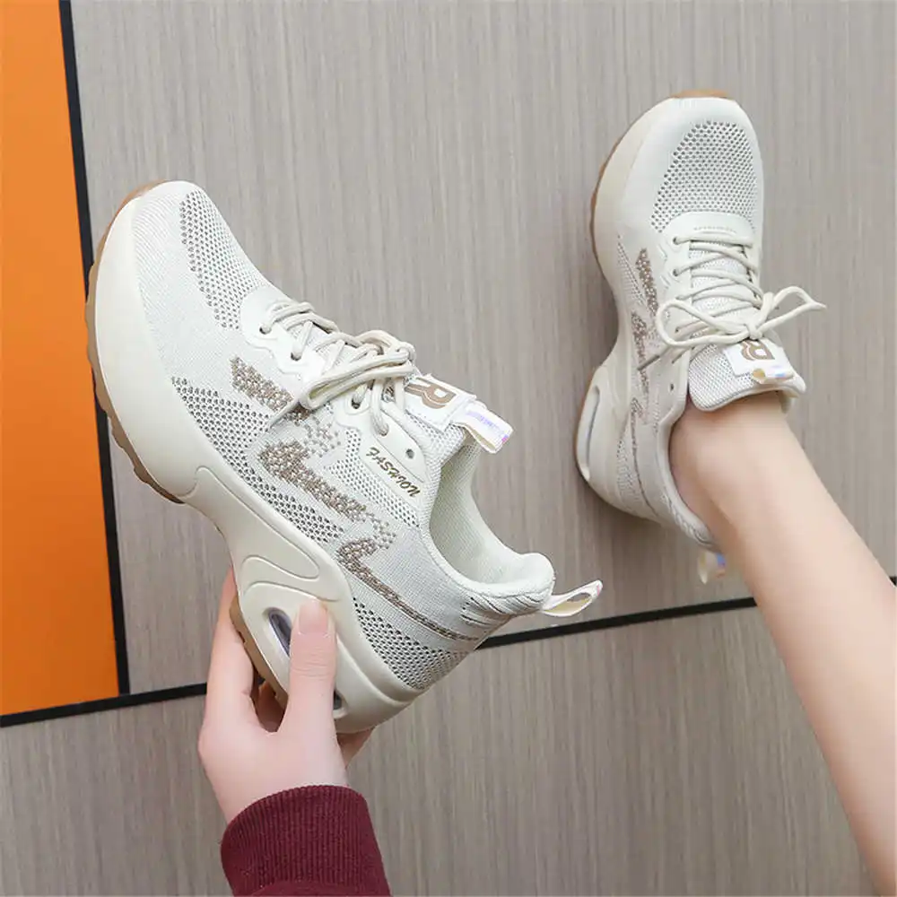 

Женские кроссовки Verdes Low: яркие, для спорта и активного отдыха, популярный товар для бега