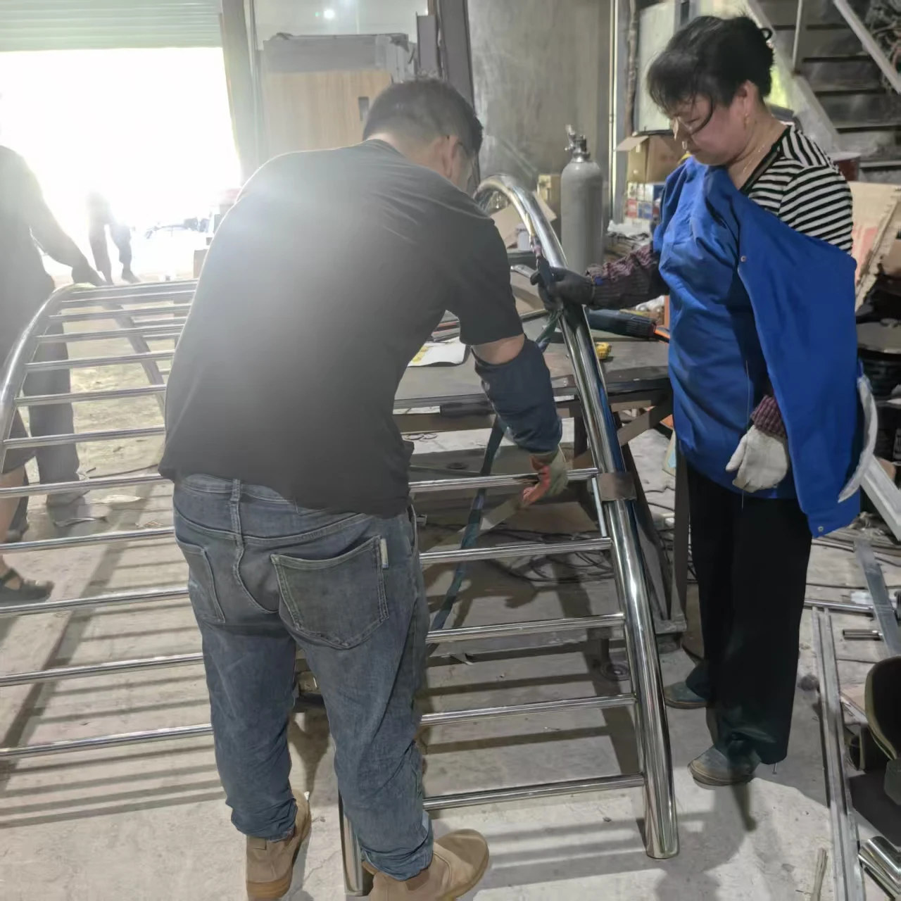 التخصيص الحديثة في الهواء الطلق الفولاذ المقاوم للصدأ أنبوب قضيب الدرابزين سهلة التركيب للفيلات شرفة درابزين الدرابزين شرفة #5