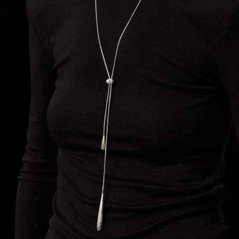 Autumn and winter light luxury long adjustable sweater chain simple niche chain necklace fashion high sense versatile