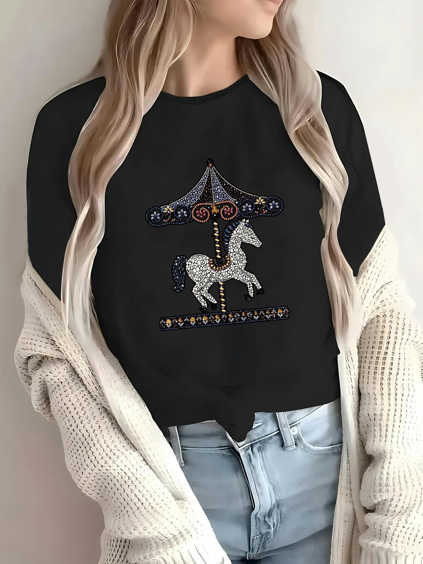  Women'S Long Sleeve T-Shirt Horse  Crown Graphic Printed Pullover Casual Top for Everyday Formal Springfall Outfits Ladies Tee