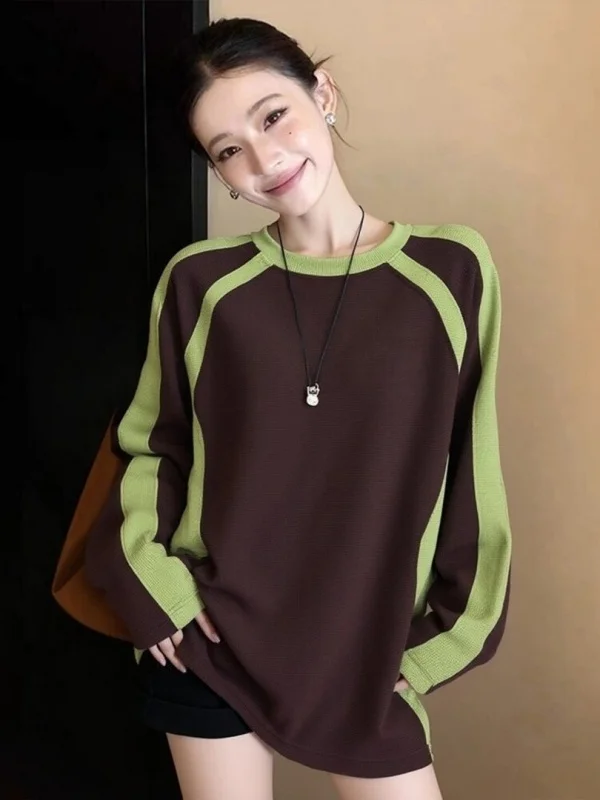 

Spring 2026 Brown Splice T-Shirt Women's Fashionable Luxury Sensation Unique Small Audience High Waist City Walk Long Sleeve