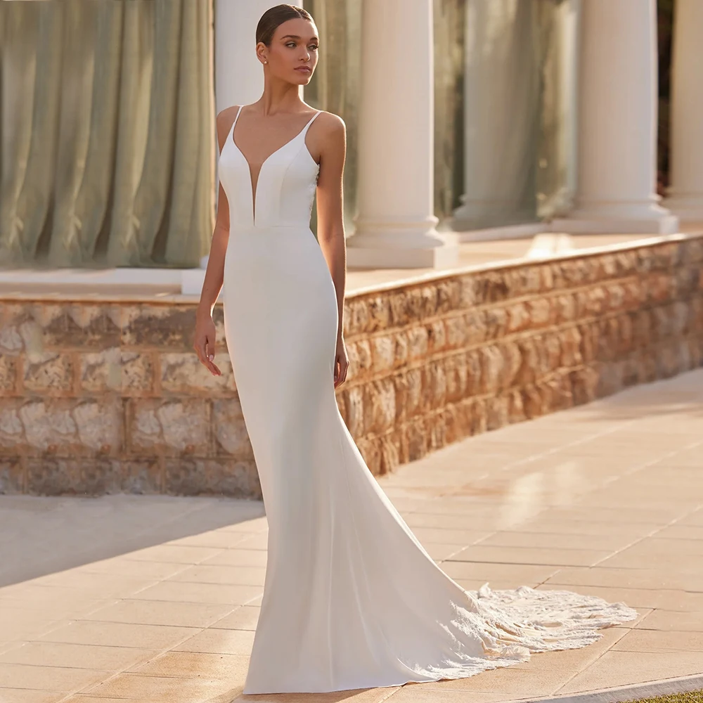 

Sexy Backless Spaghetti Straps Mermaid Wedding Dresses with Court Train Appliques Jersey Sleeveless Bridal Gowns Custom Made