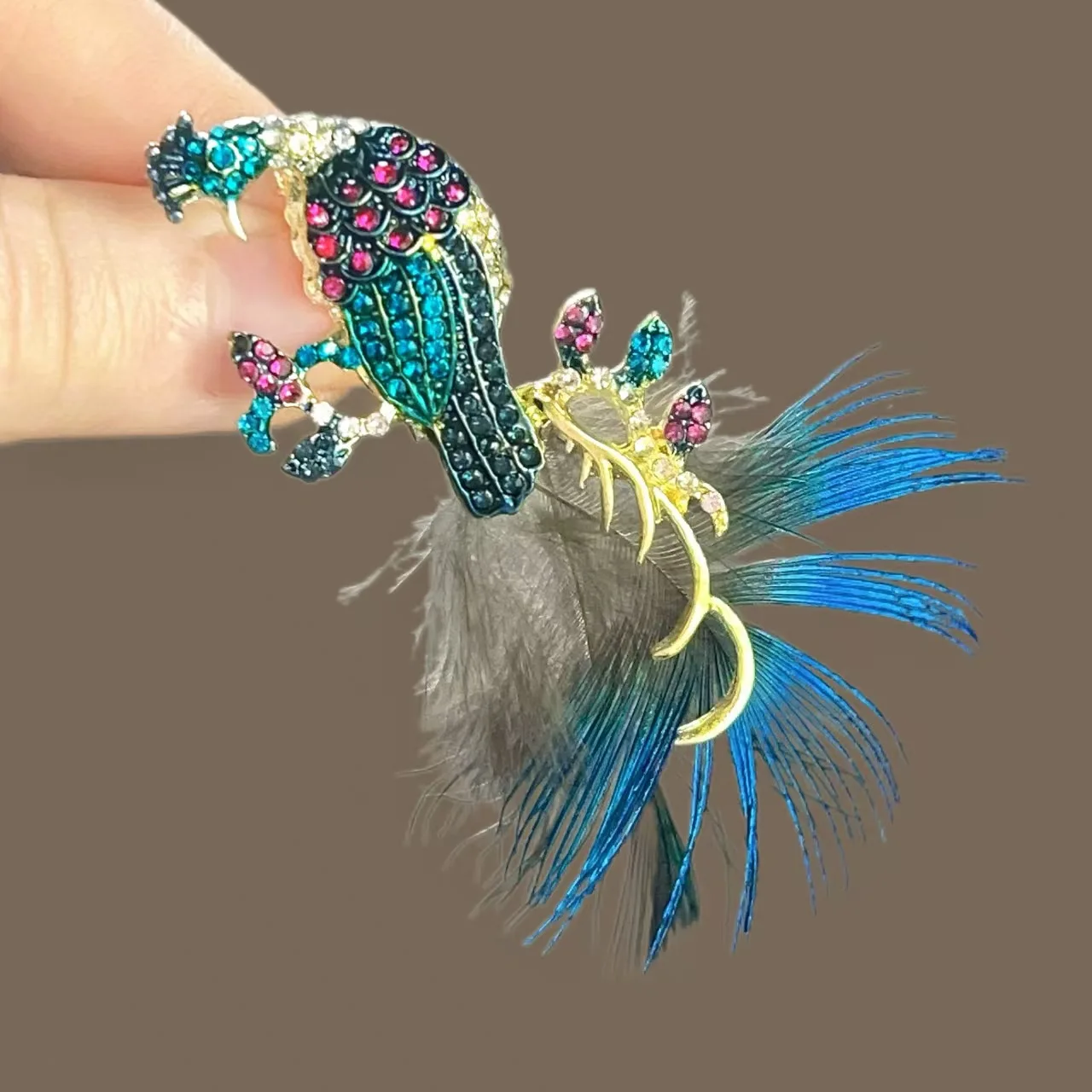 

peacock Vintage brooch accessory with pearl and rhinestone mink fur badge pin buckle autumn and winter clothing corsage