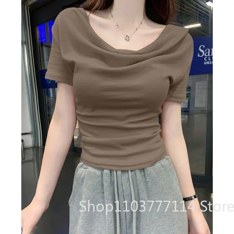 Neues Sommer-Design: Asymmetrisches One-Shoulder-Shirt mit diagonalem Kragen, schmal geschnitten, unregelmäßige Kurzarm-T-Shirt-Form, Übergröße, Damenbekleidung – Detail 8
