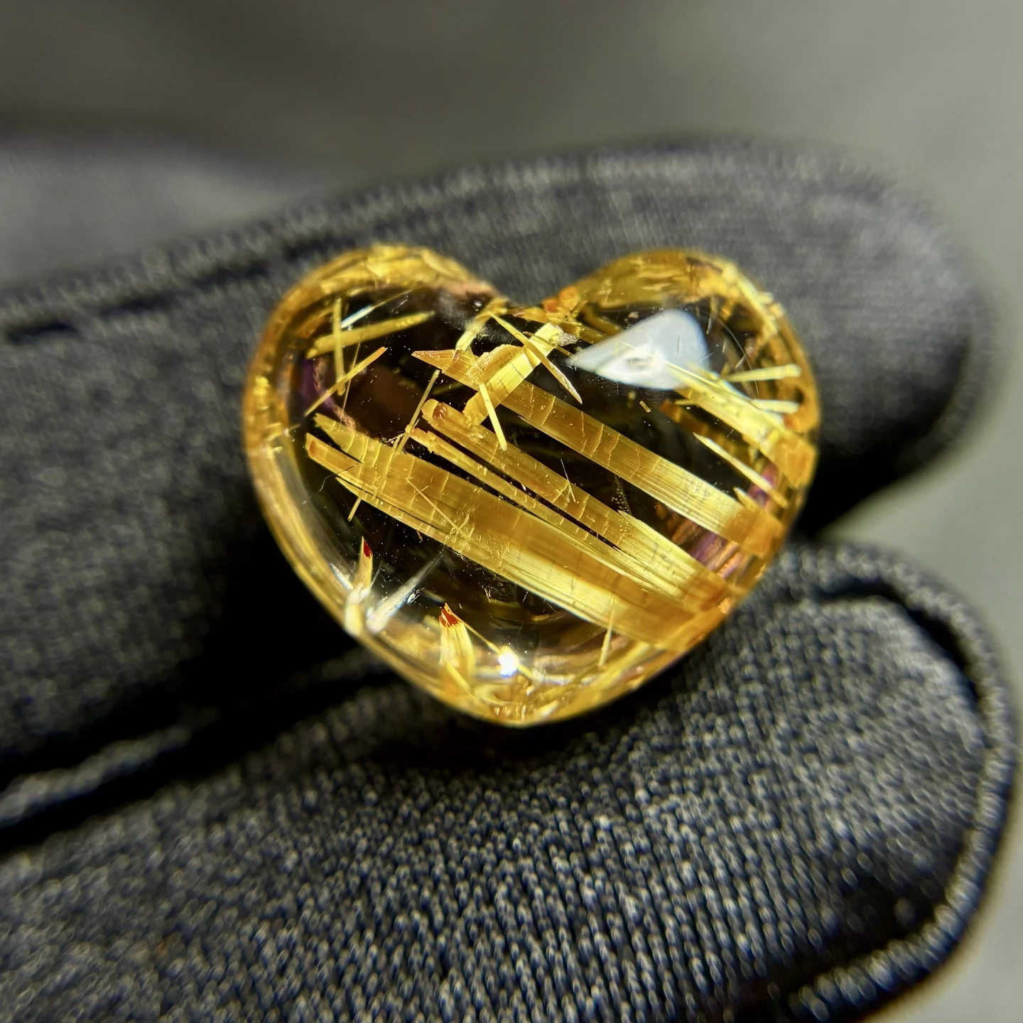 

15 мм натуральный бразильский золотой рутилированный кварцевый кулон сердце для женщин леди мужчин богатство целебный кристалл драгоценный камень бусины ювелирные изделия AAAAA