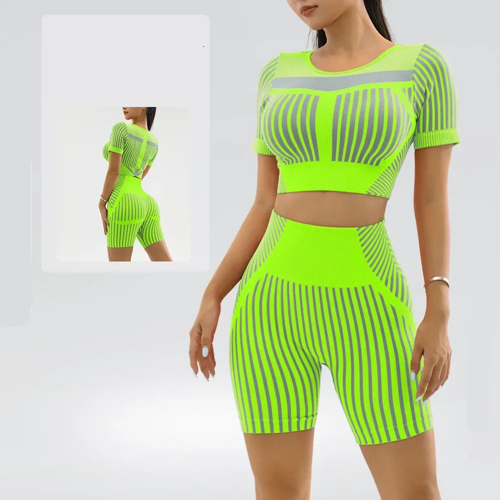 

Quick Dry Yoga Set Women Neon Green Stripe Fitness Suits Short Sleeve Tank Top High Waist Running Peach Shorts Suit Sportswear