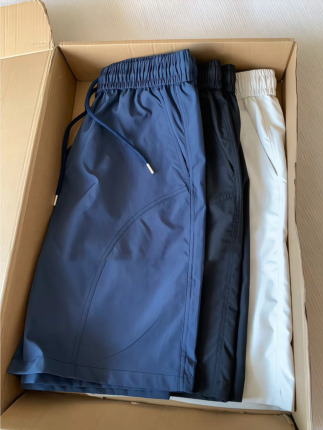 

Мужские летние шорты из ледяного шелка Qui Dry: тонкие, американского кроя, с косым вырезом, спортивные, пятиточечные, пляжные, свободного кроя, с эластичным поясом