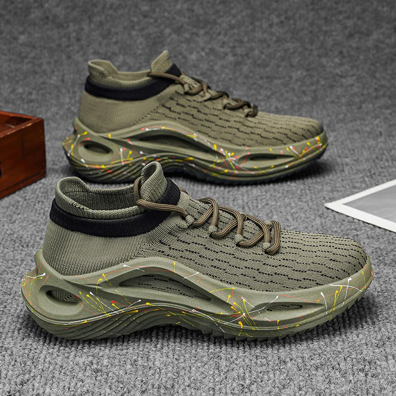 Spring and Summer New Thick Soles Breathable Flying Mesh Socks Shoes Men's Non-slip Wear-resistant Casual Shoes