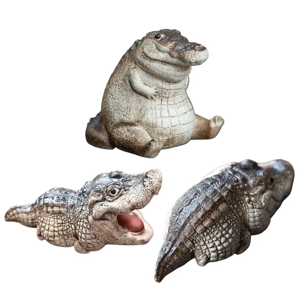 Cute Little Crocodile Indoor Ornament Tea Figurine Crocodile Desk Decor Resin Craft Alligator Ornament for Collection Gift