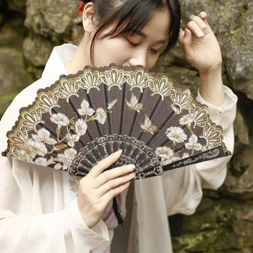 Folding Fan Easy to Carry Portable Chinese Style Collapsible Fan Decor Exquisite Pattern Cloth Portable Fan Home Supplies