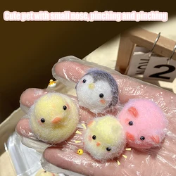 Miniatura Chick Pig Animal Relief Squeeze Toy, Squishy pegajoso, Mini Pinguim, Pato, Stress Relief, Squishy Fidget Toy, Novo, 1Pc