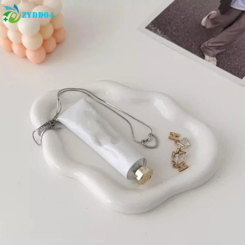 

● 1 шт. креативный поднос для украшений в форме облака с гальваническим покрытием, для хранения ювелирных изделий, для женщин