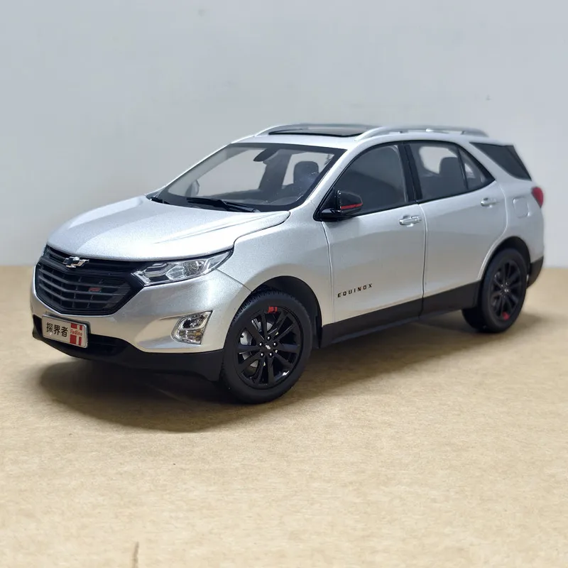 

Original SAIC GM Chevrolet Equinox Redline 1:18 Alloy Diecast Car Model Collectible Vehicle Car Enthusiasts Display Collection