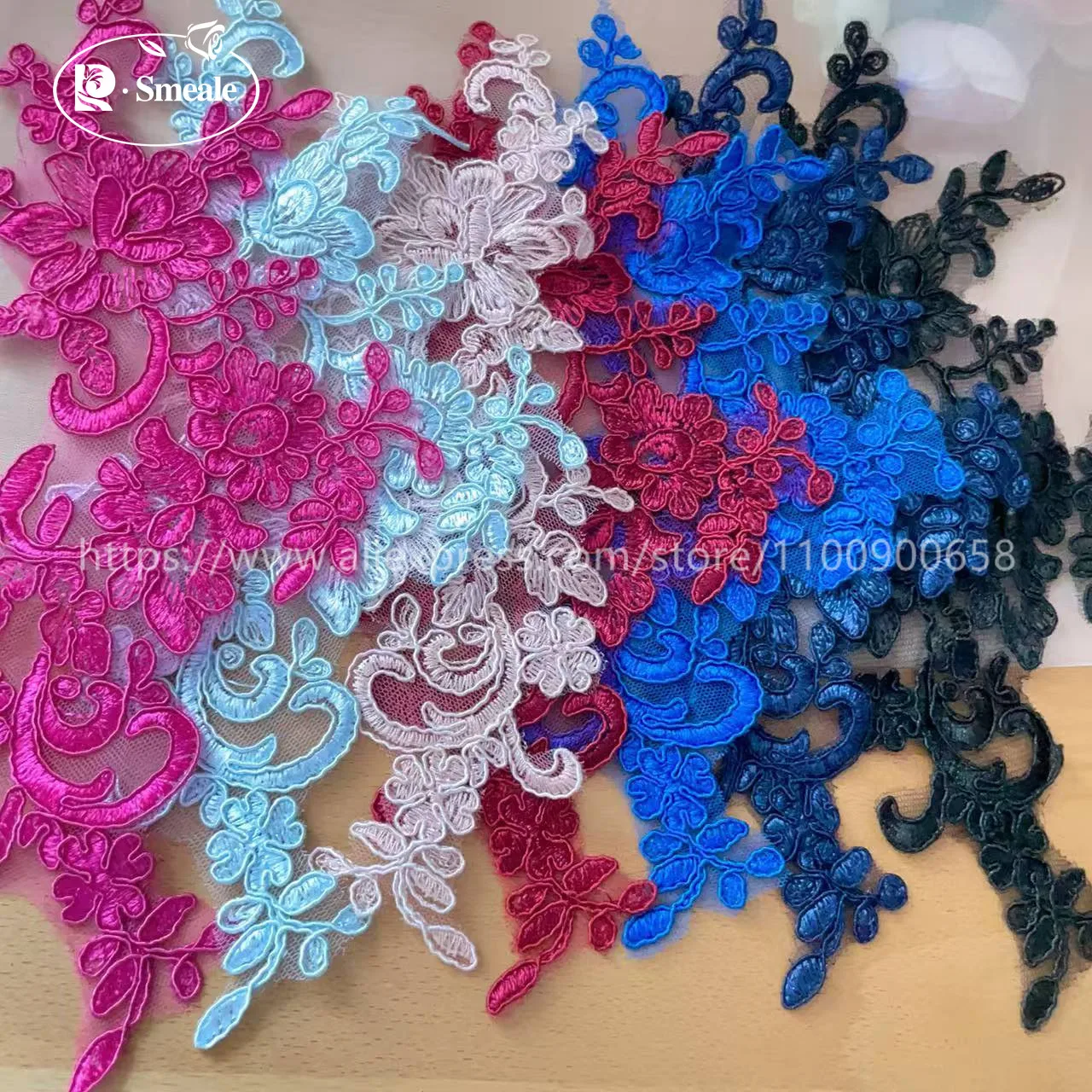 10 Stück/5 Paare. Spitzenborte mit glänzenden Pailletten und verspiegelten Blumen. Hochzeitskleid, Hochzeitsschuhe, Kopfschmuck, DIY-Nähzubehör. – Detail 3