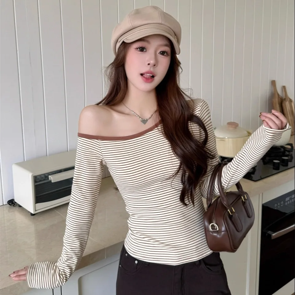 Automne nouveau Sle femmes coupe ajustée longue Sve T-irt Camere rayure oulder épissage une pièce avec coussin de poitrine fille chaude Sle