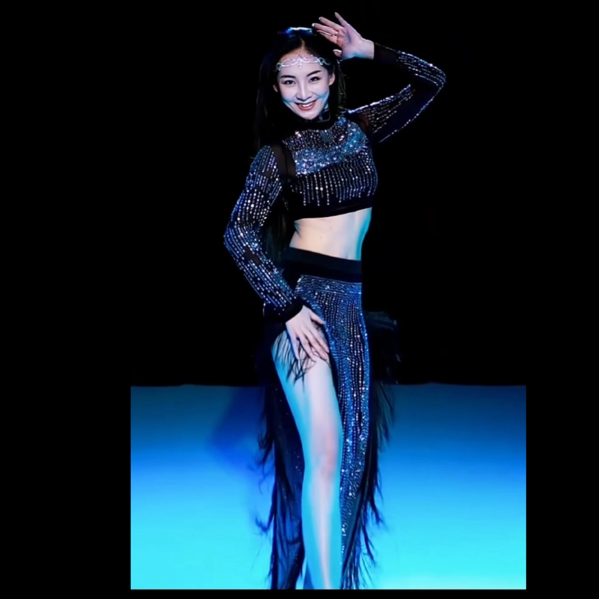 2024 New Belly Dance Costume Advanced Light Luxury Elegant Split Style Hot Diamond Oriental Dance Professional Performance Set