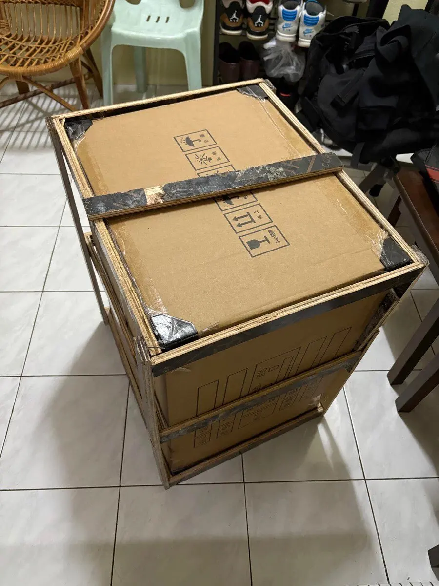 Oak C-Table review photo by Mikel Armstrong