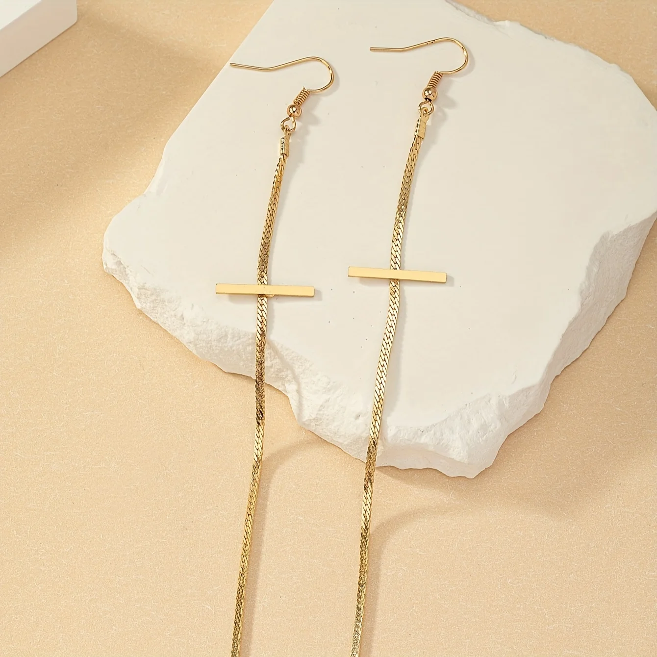 1 Pair of Simple Elegant and Versatile Retro Fashion Cross Long Earrings